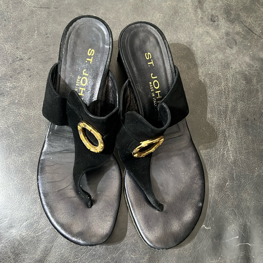 St. John Black Suede Size 7.5B